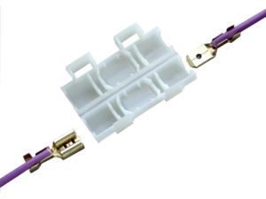Pieza de protección para empalmes con terminales tipo faston de 6,3 mm. Blanco
